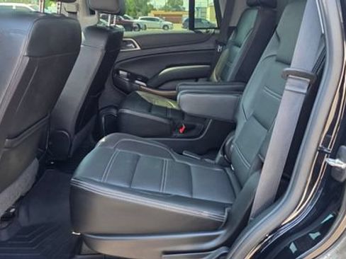 Used 2020 GMC Yukon Denali w/ Denali Premium Package AWD/4WD image 12