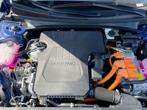 New 2025 Hyundai Elantra SEL image 50