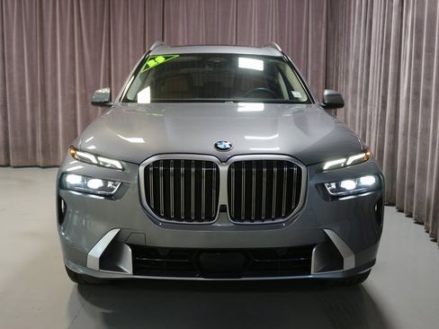 Certified 2023 BMW X7 xDrive40i w/ Executive Package image 4
