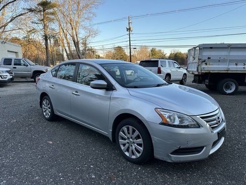 Used 2015 Nissan Sentra S image 13