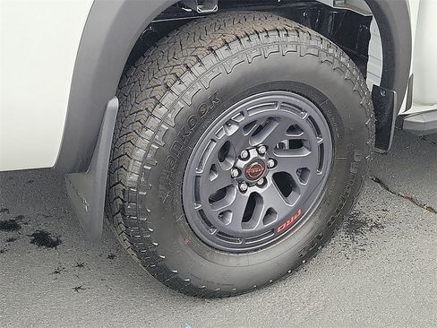 New 2025 Nissan Frontier PRO-4X w/ Pro Premium Package image 3