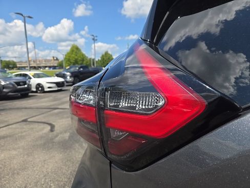 Used 2024 Nissan Murano SL AWD/4WD image 10