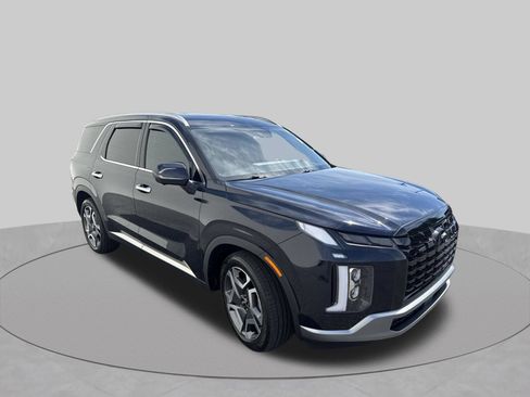 Used 2024 Hyundai Palisade Limited AWD/4WD image 3