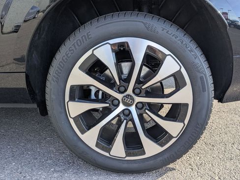 New 2026 Audi Q3 quattro 2.0T image 15