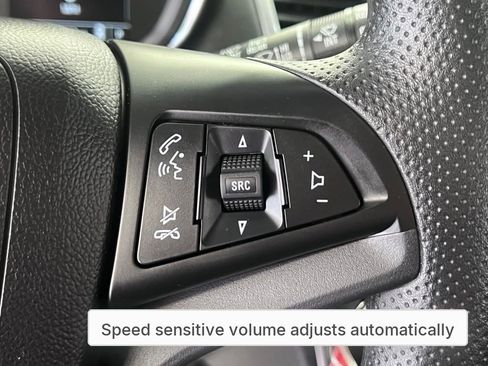 Used 2022 Chevrolet Trax LS w/ Tint and Cruise Package image 18