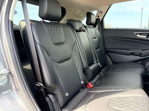 Used 2024 Ford Edge Titanium AWD/4WD image 9