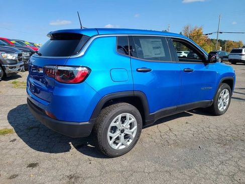 Used 2025 Jeep Compass Sport AWD/4WD image 7