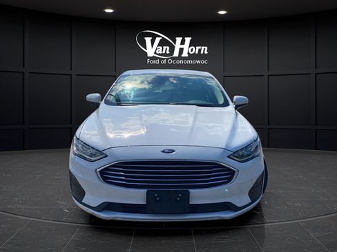 Used 2020 Ford Fusion SE AWD/4WD image 2