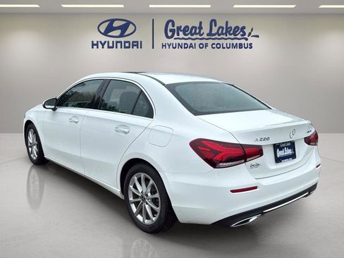Used 2022 Mercedes-Benz A 220 4MATIC image 3