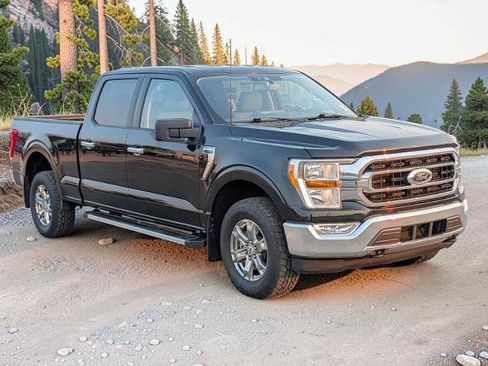 Certified 2022 Ford F150 XLT w/ Equipment Group 301A Mid AWD/4WD image 8