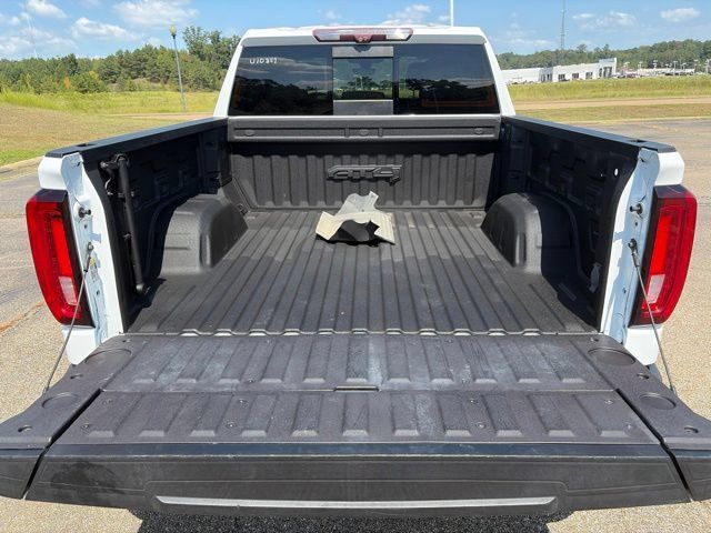 Used 2021 GMC Sierra 1500 AT4 w/ AT4 Premium Package AWD/4WD image 15