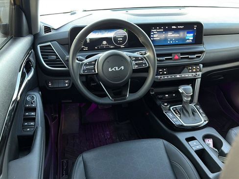Used 2024 Kia Seltos SX w/ SX Sunroof Package AWD/4WD image 18