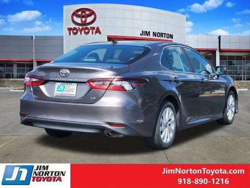 Used 2024 Toyota Camry LE FWD image 5