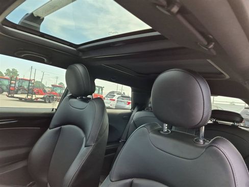 Used 2018 MINI Cooper S FWD image 28