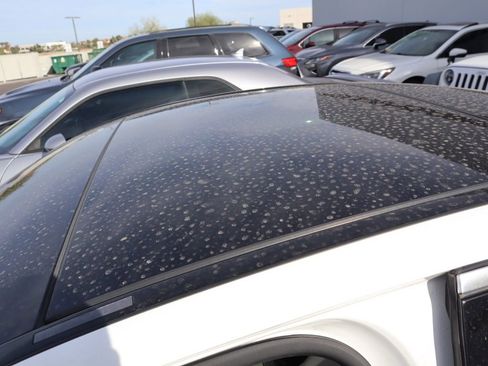 Used 2019 Mercedes-Benz C 300 4MATIC Sedan image 4