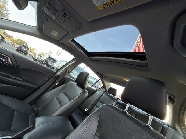 Used 2017 Honda Accord Touring image 26
