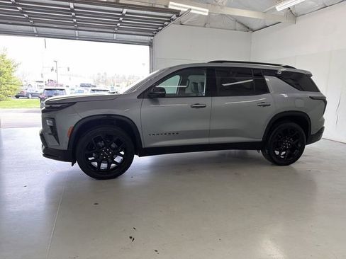 Certified 2024 Chevrolet Traverse RS image 7