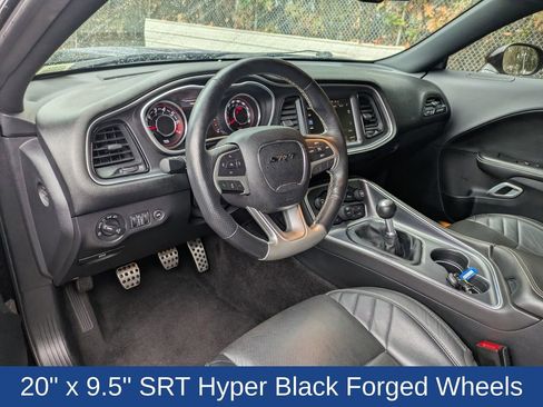 Used 2015 Dodge Challenger SRT w/ Technology Group image 14