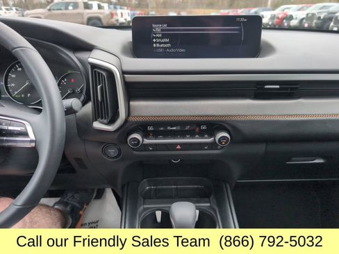 Used 2025 MAZDA CX-50 AWD 2.5 Hybrid w/ Premium Pkg image 19