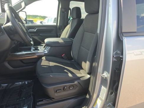 Used 2025 Chevrolet Silverado 3500 LT w/ Trail Boss Package AWD/4WD image 13