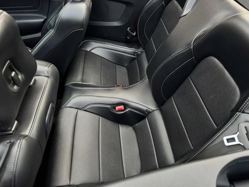 Used 2019 Ford Mustang GT Premium w/ Equipment Group 401A RWD image 18
