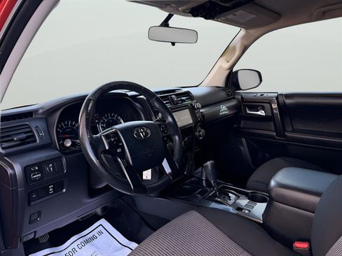 Used 2016 Toyota 4Runner Trail image 11