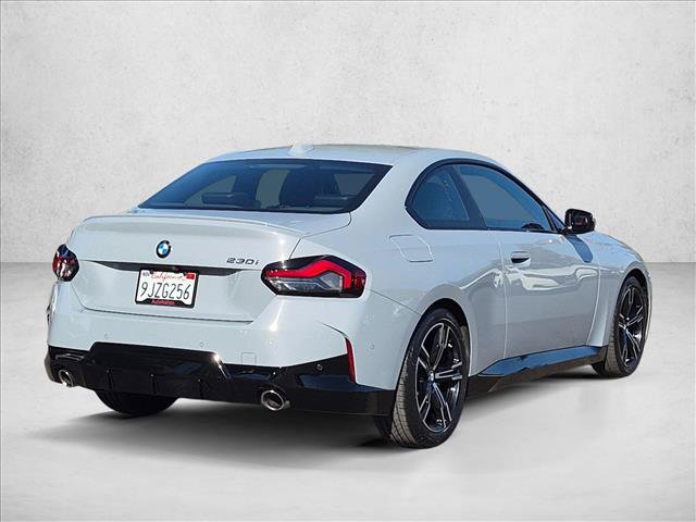 Used 2024 BMW 230i Coupe w/ M Sport Package RWD image 5