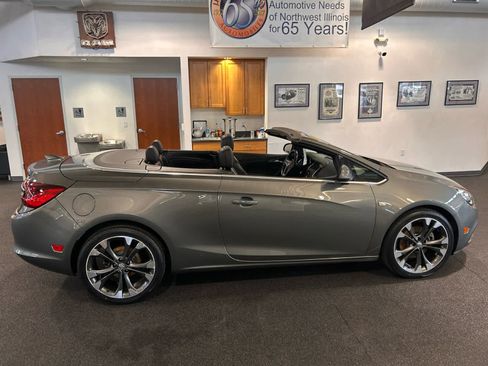 Used 2017 Buick Cascada Premium image 3