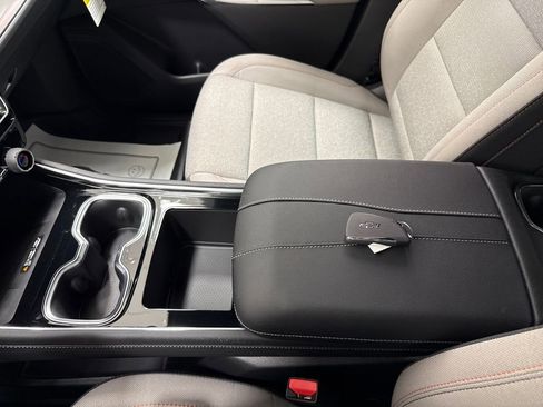 New 2026 Chevrolet Traverse LT w/ Midnight/Sport Edition image 36