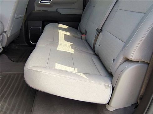 Certified 2025 Chevrolet Silverado 1500 LT AWD/4WD image 19