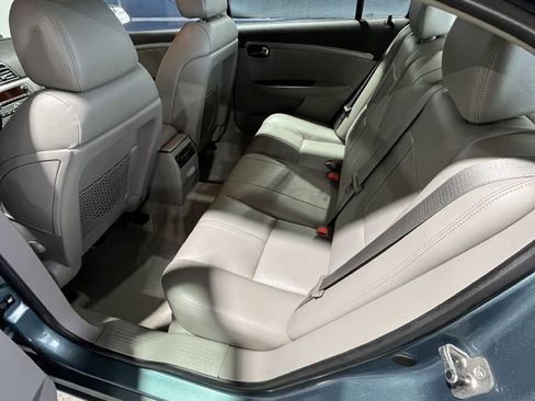 Used 2009 Saturn Aura XR w/ Advanced Audio Package image 6