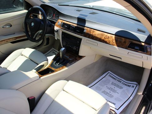 Used 2007 BMW 328i Coupe image 12