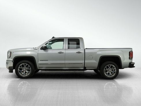 Used 2017 GMC Sierra 1500 SLT w/ SLT Premium Package image 2