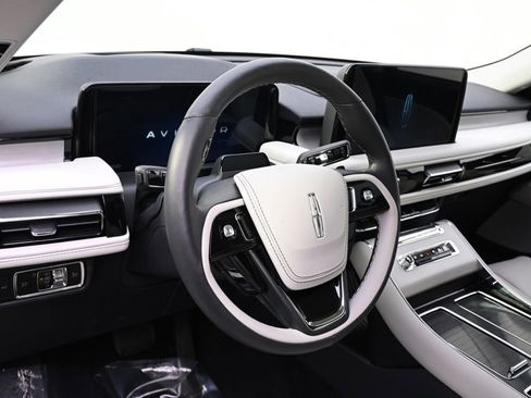 New 2026 Lincoln Aviator Reserve AWD/4WD image 11