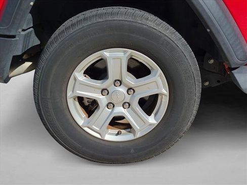 Used 2023 Jeep Wrangler Sport AWD/4WD image 19