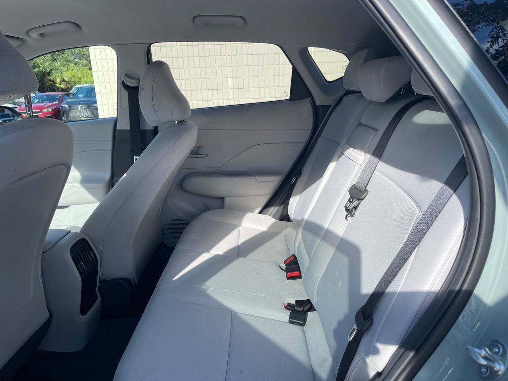 Used 2025 Hyundai Kona SEL FWD image 13