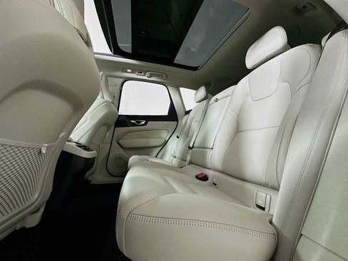 Used 2025 Volvo XC60 B5 Ultra w/ Protection Package Premier image 23