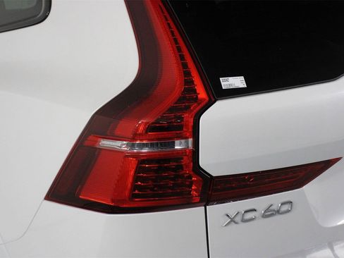 New 2025 Volvo XC60 T8 Plus w/ Protection Package Premier image 15