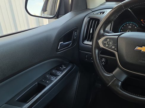 Used 2021 Chevrolet Colorado Z71 w/ Z71 Midnight Edition image 28