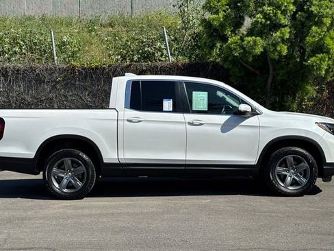 Certified 2023 Honda Ridgeline RTL image 3