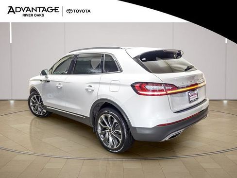 Used 2022 Lincoln Nautilus Reserve AWD/4WD image 5