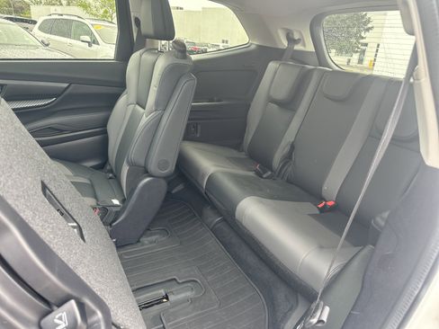 Used 2022 Subaru Ascent Onyx Edition AWD/4WD image 16