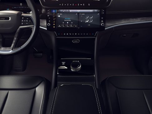 New 2026 Jeep Grand Cherokee L Limited AWD/4WD image 5
