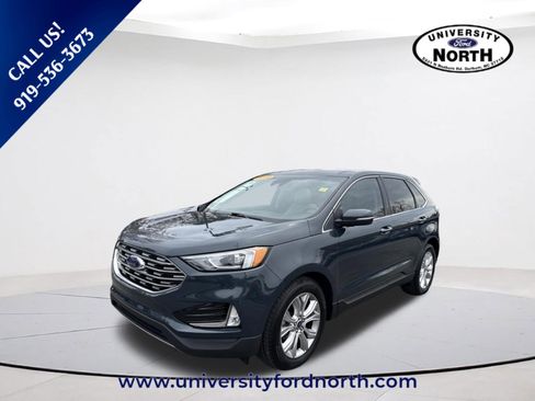 Used 2019 Ford Edge Titanium w/ Cold Weather Package FWD image 3