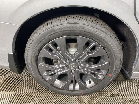 New 2026 Honda Odyssey Touring image 18