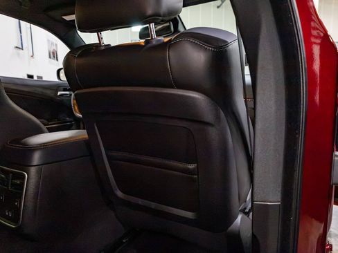 Used 2022 Dodge Charger Scat Pack RWD image 36