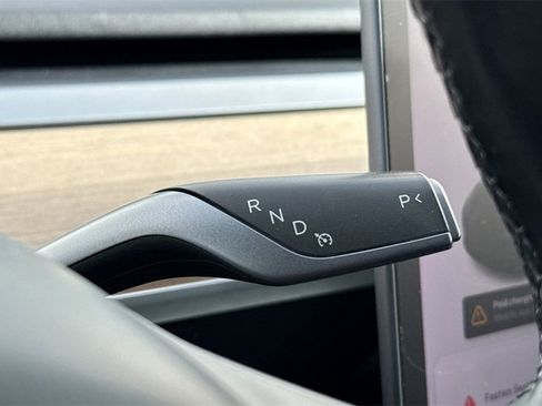 Used 2018 Tesla Model 3 Mid Range image 21