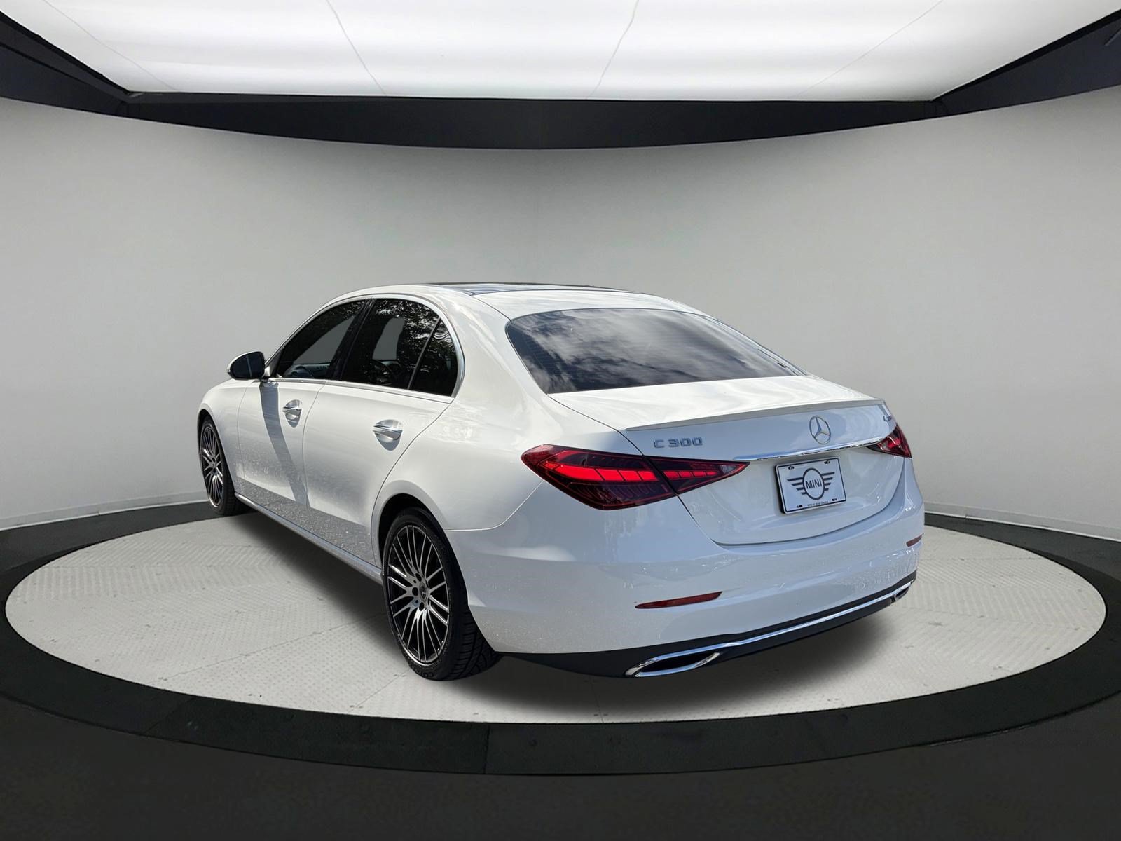 Used 2022 Mercedes-Benz C 300 4MATIC Sedan image 5