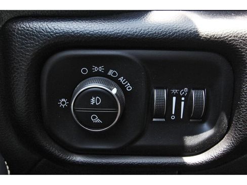Used 2024 RAM 2500 Laramie w/ Safety Group AWD/4WD image 19