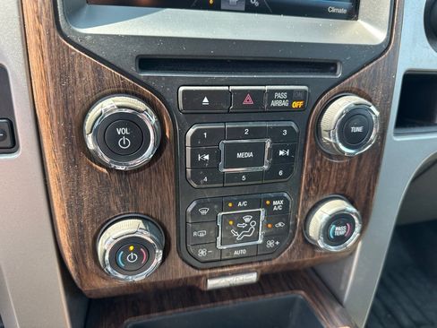 Used 2014 Ford F150 Lariat w/ Equipment Group 501A Mid image 21